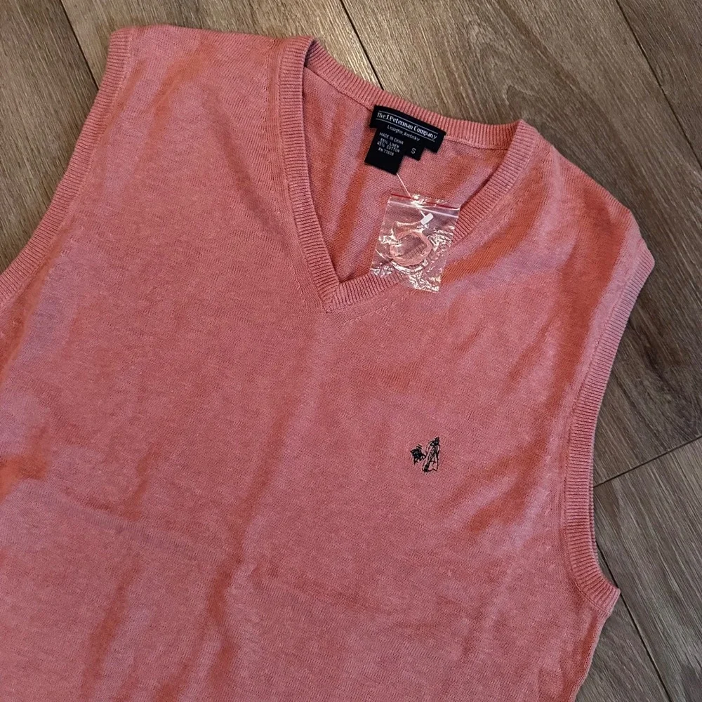 J Peterman Company Pink Linen Cotton V-Neck Sweater Vest Mens Small Logo